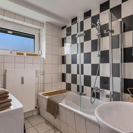 Lahntaler 6 Gaeste, Wlan, Netflix, Bahnhofsnah Apartmán *